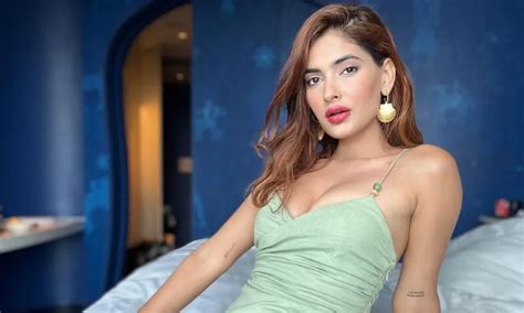 ragini nude|Ragini MMS returns actress Karishma Sharma goes NAKED in .